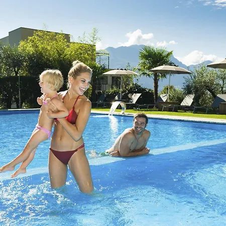Active & Family Gioiosa 4* ريفا ديل غاردا